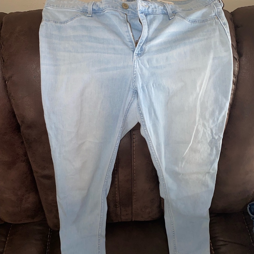 Size 15 regular Hollister low rise Jean leggings